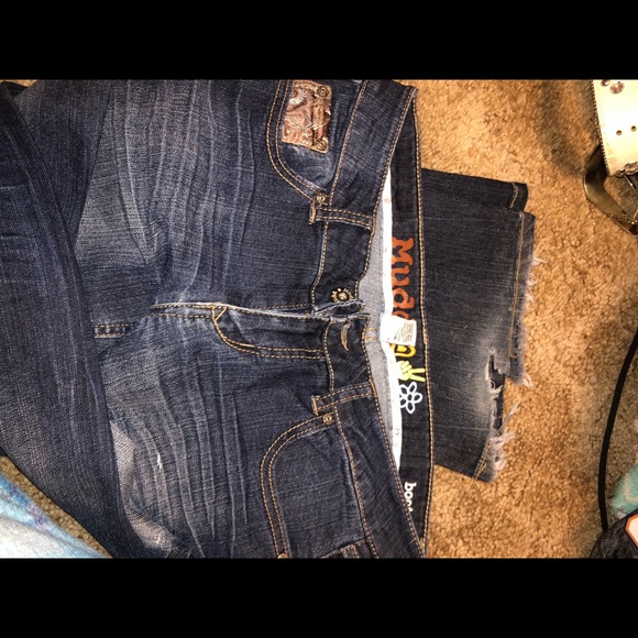 Never worn super stretchy - Picture 2 of 3